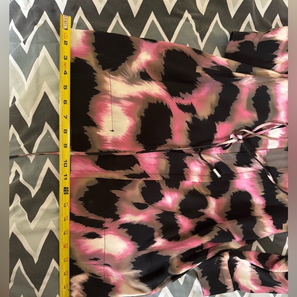 DVF Pattern Dress - Picture 8 of 9